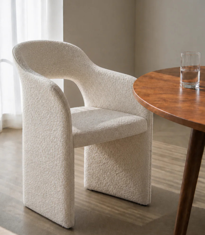 Bahoo Velto Curved Off-White Bouclé Dining Chair